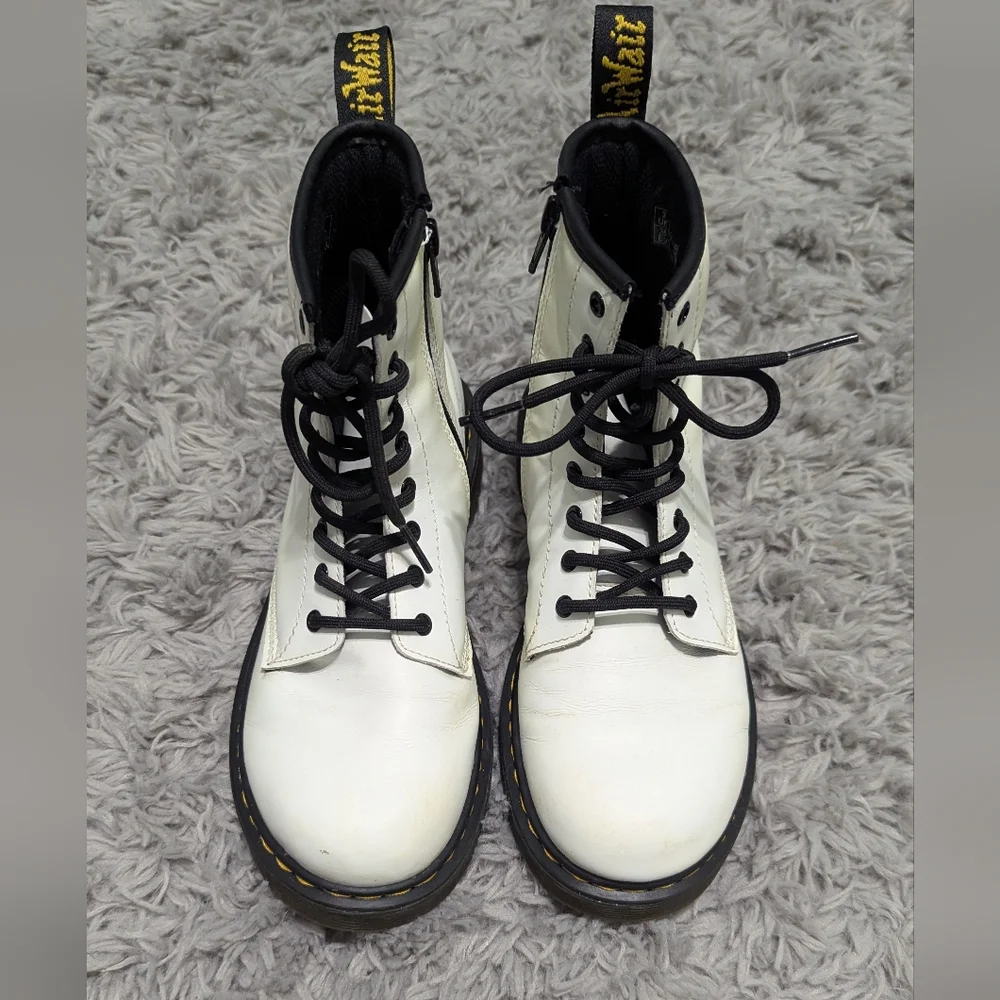🌸Dr. Martens 1460J White Zip‎ Up Lace Up Combat Boot Size 4